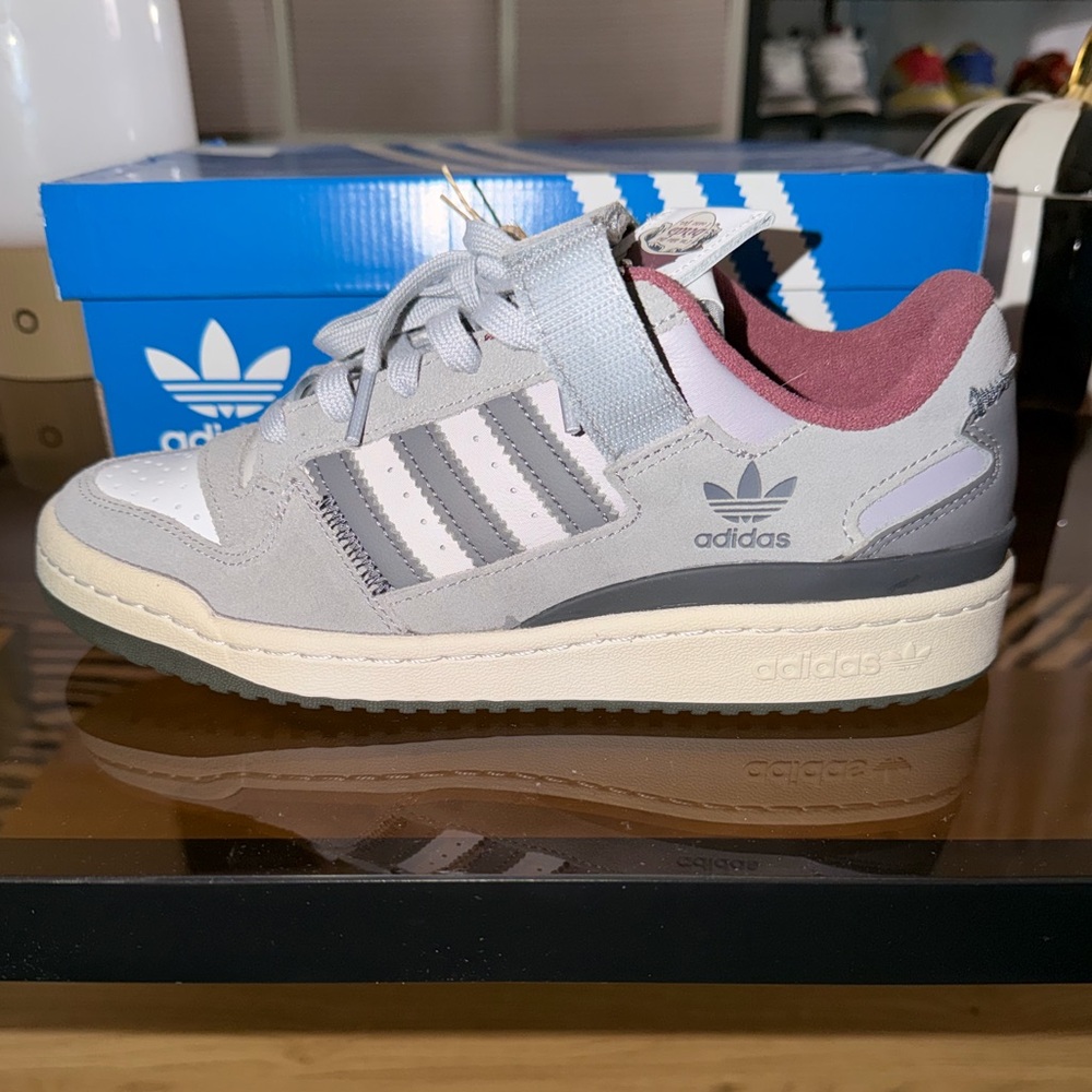 Adidas Forum 84 Low Home Alone 2